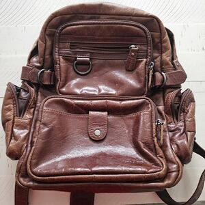 Leather convertible backpack & shoulder bag in brown vintage leather